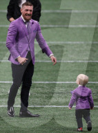 PEOPLE - Conor McGregor besucht mit dem Nachwuchs das Super Bowl Spiel