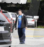 PEOPLE - Adam Sandler kauft Spielzeug mit den Kids