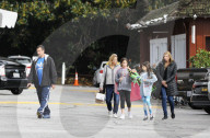 PEOPLE - Adam Sandler kauft Spielzeug mit den Kids