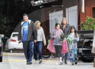 PEOPLE - Adam Sandler kauft Spielzeug mit den Kids