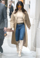 PEOPLE - Priyanka Chopra hat den vollen Durchblick