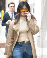 PEOPLE - Priyanka Chopra hat den vollen Durchblick