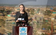 PEOPLE - Angelina Jolie besucht grÃ¶sstes FlÃ¼chtlingslager der Welt