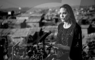 PEOPLE - Angelina Jolie besucht grösstes Flüchtlingslager der Welt