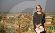 PEOPLE - Angelina Jolie besucht grÃ¶sstes FlÃ¼chtlingslager der Welt