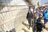 PEOPLE - Angelina Jolie besucht grÃ¶sstes FlÃ¼chtlingslager der Welt