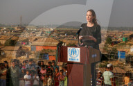 PEOPLE - Angelina Jolie besucht grÃ¶sstes FlÃ¼chtlingslager der Welt