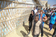 PEOPLE - Angelina Jolie besucht grÃ¶sstes FlÃ¼chtlingslager der Welt