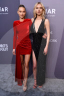 PEOPLE - Promis bei der amfAR Gala in New York