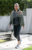 EXKLUSIV - Jamie Chung joggt durch die Nachbarschaft