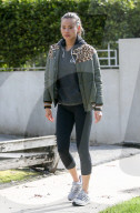 EXKLUSIV - Jamie Chung joggt durch die Nachbarschaft
