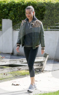 EXKLUSIV - Jamie Chung joggt durch die Nachbarschaft