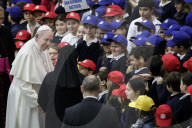 FEATURE - Pix of the Day: Bilder des Tages