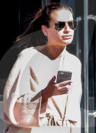 PEOPLE - Lea Michele und Freund Zandy in Beverly Hills unterwegs