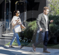 PEOPLE - Lea Michele und Freund Zandy in Beverly Hills unterwegs
