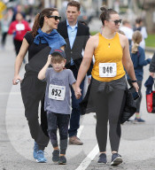 PEOPLE - Jennifer Garner joggt mit den Kids für den Guten Zweck