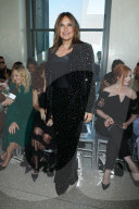 PEOPLE - Promis bei der Christian Siriano Modenschau