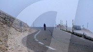 FEATURE - Alles ohne Sattel: Amateur radelt härteste Etappe der Tour de France auf den Mont Ventoux