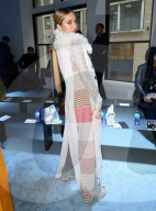 PEOPLE - Promis bei der 3.1 Phillip Lim Modenschau in New York