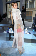 PEOPLE - Promis bei der 3.1 Phillip Lim Modenschau in New York