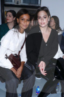 PEOPLE - Promis bei der 3.1 Phillip Lim Modenschau in New York