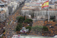 NEWS - Zehntausende Spanier demonstrieren gegen die sozialistische Minderheitsregierung