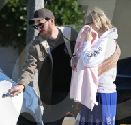 EXKLUSIV - Kate Hudson und Danny Fujikawa mit Baby Rani in Santa Monica unterwegs