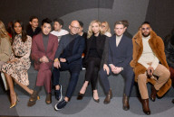 PEOPLE - Promis bei der Marc Jacobs Modenschau in New York