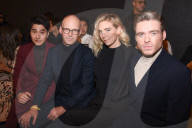 PEOPLE - Promis bei der Boss Modenschau in New York