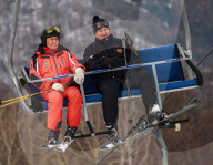 NEWS - Vladimir Putin fährt Ski in Sotchi