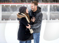 FEATURE - Zum Valentinstag gab es einen Hochzeitsantrag am Rockefeller Center 