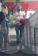 PEOPLE - Spindeldürre Tara Reid in Hollywood unterwegs
