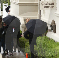 EXKLUSIV - Reese Witherspoon auf dem Set von Jennifer Anistons neuer TV Show