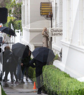 EXKLUSIV - Reese Witherspoon auf dem Set von Jennifer Anistons neuer TV Show