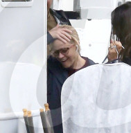 EXKLUSIV - Reese Witherspoon auf dem Set von Jennifer Anistons neuer TV Show