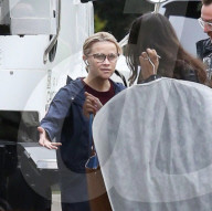 EXKLUSIV - Reese Witherspoon auf dem Set von Jennifer Anistons neuer TV Show
