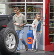 PEOPLE - Jennifer Garner's Freund John Miller gönnt sich ein Red Bull