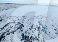 NEWS -  Instabil: Das antarktische Schelfeis kann sich infolge von Schmelzwasser stark biegen