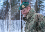 PEOPLE - Prinz Harry besucht britische Truppen beim Manöver Clockwork in Norwegen (weitere Bilder)