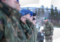 PEOPLE - Prinz Harry besucht britische Truppen beim Manöver Clockwork in Norwegen (weitere Bilder)