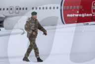 PEOPLE - Prinz Harry besucht britische Truppen beim Manöver Clockwork in Norwegen (weitere Bilder)