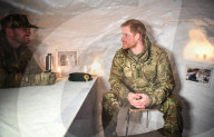 PEOPLE - Prinz Harry besucht britische Truppen beim Manöver Clockwork in Norwegen (weitere Bilder)