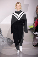 PEOPLE - Pixie Geldof auf dem Catwalk an der LFW