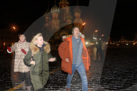 PEOPLE - Mads Mikkelsen besucht den roten Platz in Moskau