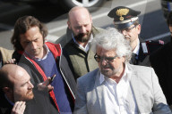 NEWS - Beppe Grillo sagt bei Prozess in Rom aus