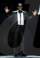 PEOPLE - US-Sänger R. Kelly in Polizeigewahrsam