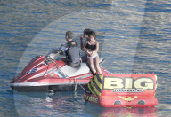 PEOPLE - Laeticia Hallyday geniesst mit den Kids die Ferien auf St.Barths