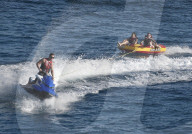 PEOPLE - Laeticia Hallyday geniesst mit den Kids die Ferien auf St.Barths