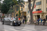 NEWS - Gipfeltreffen in Hanoi: Trump landet in Vietnam