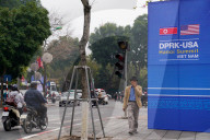 NEWS - Gipfeltreffen in Hanoi: Trump landet in Vietnam